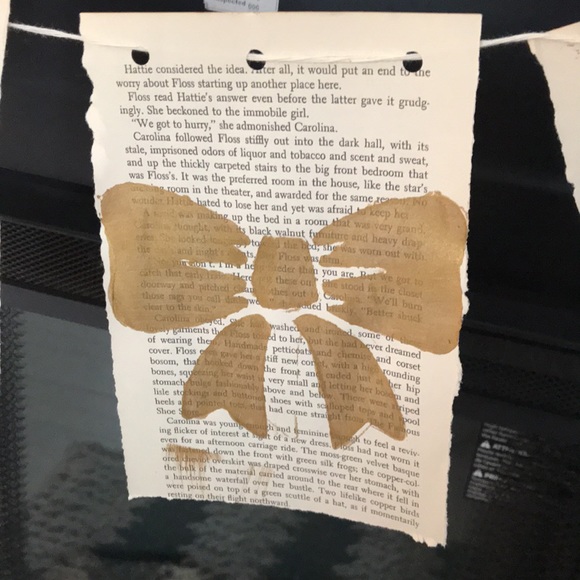 🌹💐Pretty Hand Painted Garland 🌷💐 - Picture 4 of 9